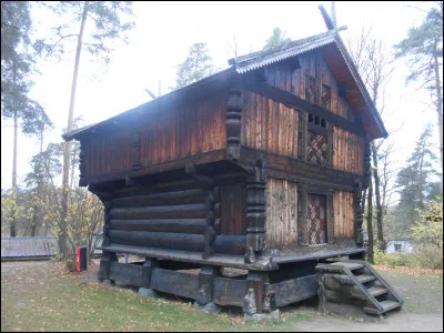 &Agrave; quoi servait un "stabbur", une construction que l'on retrouve toujours dans les campagnes ?