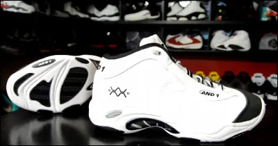 Quelle légende du streetball dans les années 2000 portait et a rendu populaires les And1 ?