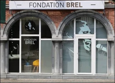 Dans quelle ville ''La fondation Jacques Brel'' est-elle située ?