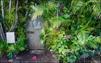 Où est-il inhumé ?