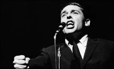 Quel est le titre du premier grand succès de Jacques Brel ?