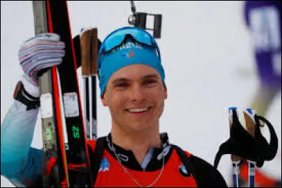 Émilien Jacquelin a remporté le premier petit globe dune des spécialités la saison dernière ; laquelle ?