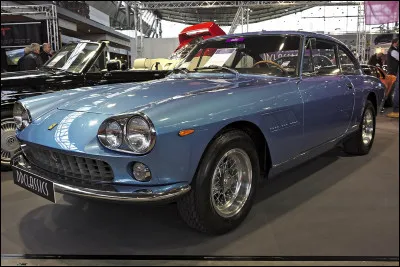 C'est le tour, en 1964, d'une grande marque de sportives italiennes que l'on attendait pas du tout sur ce créneau : laquelle ?