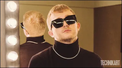 Lequel de ces feats, est un titre où figure Vald ?