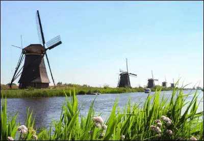 Quel pays est le pays des moulins à vent ?