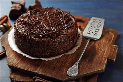 Quel est le nom de ce délicieux gâteau au chocolat ?
