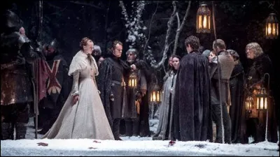 Dans quelle saison Sansa d&eacute;cide-t-elle de se marier &agrave; Ramsay Bolton ?