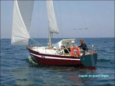 Ce bateau navigue