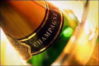 Quel est le degré alcoolique potentiel naturel minimum du champagne ? (pourcentage de volume alcoolique)
