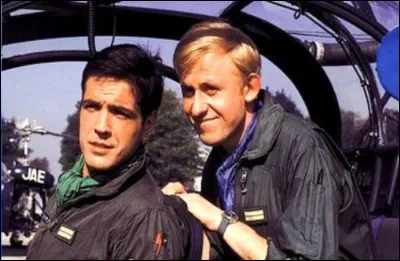 ''Les Chevaliers du ciel'' est une série télévisée française qui met en scène deux pilotes d'avions de chasse. L'un s'appelle Tanguy, quel est le nom de l'autre ?