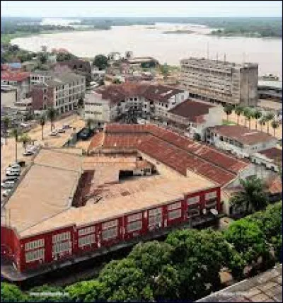 Kisangani, 1 million d'habitants, est une ville d' ...