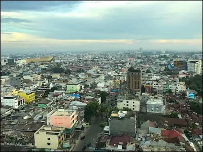 Medan, 3 millions d'habitants, est une ville d' ...