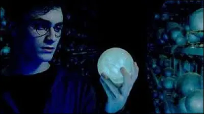 Un employé un peu maladroit a cassé 400 prophéties.
Que ferais-tu ?