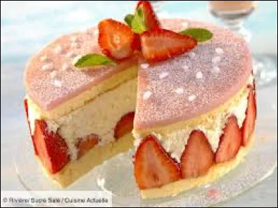 Quel est le nom de cette pâtisserie à base de fraises, de génoise et de crème ?