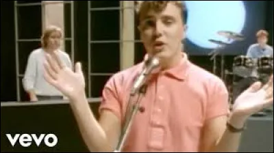 À quelle chanson correspond cette photo extraite du clip vidéo ?