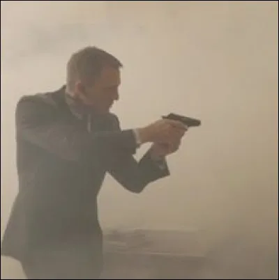 Quel est le premier adversaire de James Bond au cinéma ?
