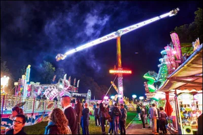 Comment appelez-vous une fête foraine ?