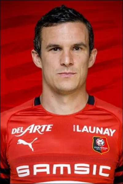 Un seul joueur dans l'histoire du club a eu l'honneur de voir son numéro de maillot retiré. C'était en 2019 et il s'agit du 29. Mais qui l'a porté et combien de temps a-t-il joué au Stade rennais