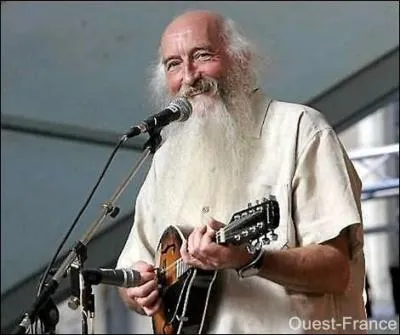 Quelel est la suite : Elle est ...