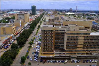 Lusaka, 1,8 million d'habitants, est une ville d'...