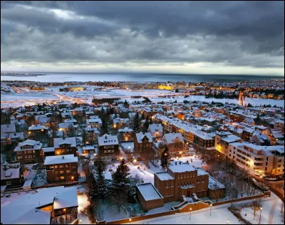 Où se situe la capitale de l'Islande ?