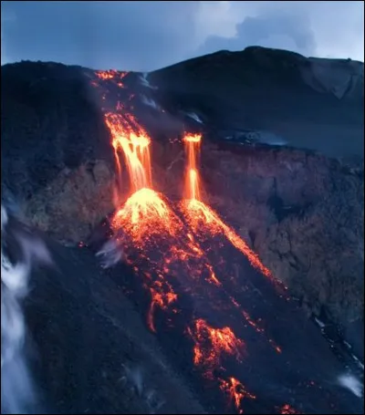 Combien l'Islande a-t-elle de volcans ?