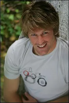 Quelle est la nouvelle chanson de Tom Frager ?