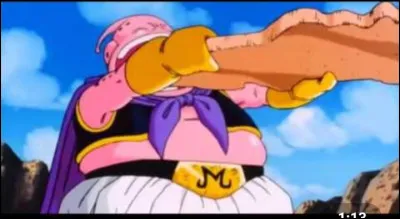 Quelle est la première personne transformée par Buu en chocolat ?