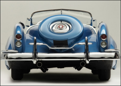 Dans les années 50, un amateur pouvait s'atteler à la construction d'une auto : quel était le métier du bricoleur qui a créé celle-ci ?