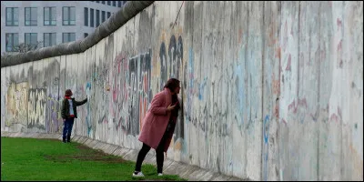En quelle année le mur de Berlin fut-il construit ?