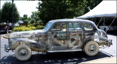 Malgré l'engouement généré par l'apparition, une production en série fut entravée par ...