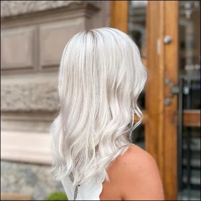 De quelle couleur sont tes cheveux ?