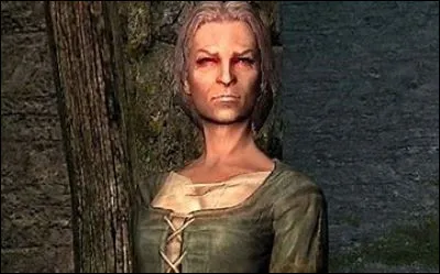 Comment se nomme la vieille domestique que vous devrez éliminer ?