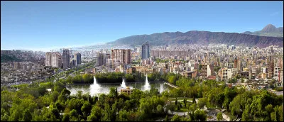Tabriz, 1,5 million d'habitants, est une ville d'...