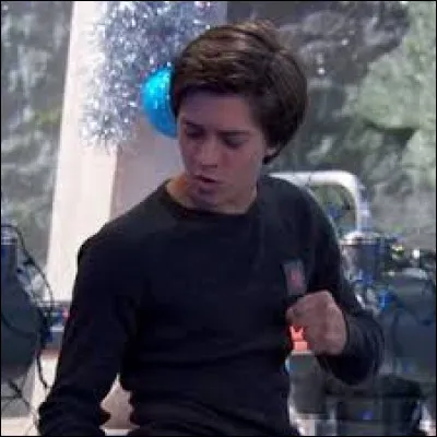 Comment s'appelle la double personnalité violente de Chase ?