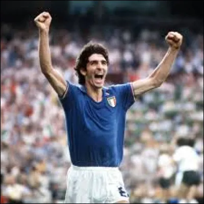 Quel attaquant italien termina meilleur buteur de cette Coupe du monde avec 6 buts ?