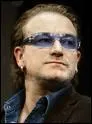 Bono. Son vrai nom Paul Hawson. Il est le chanteur leader du groupe... .