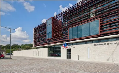 Quel numéro porte le stalag du film de Billy Wilder, avec William Holden, en 1953 ?