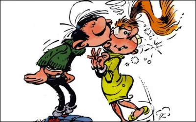 Comment s'appelle l'employée aux archives avec laquelle il a une relation platonique ?