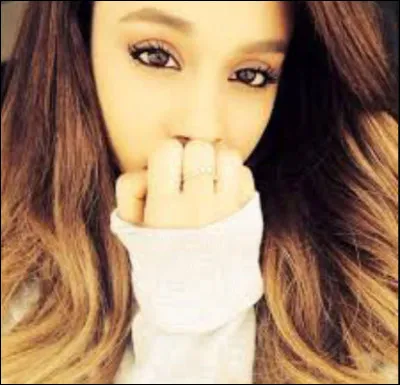 Combien gagne-t-elle mensuellement ?