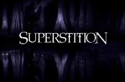 Selon la superstition, combien de personnes ne faut-il pas &ecirc;tre &agrave; table sous peine de malheur ?