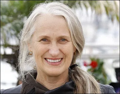 Qui est cette cin&eacute;aste, r&eacute;alisatrice du film ''Un ange &agrave; ma table'' ?