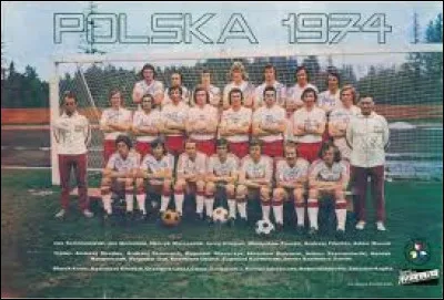 Quelle équipe, avec 16 buts, termina meilleure attaque de la compétition ?