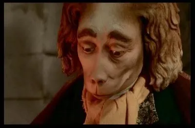 Cet homme � t�te de chien est l'�quivalent