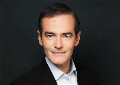 Qui est cet écrivain et animateur audiovisuel qui présentait l'émission ''L'Ombre d'un doute'', documentaire historique ?