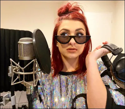 Quel titre est r&eacute;alis&eacute; par les compositeurs d� &laquo; Un homme debout &raquo; de Claudio Cap&eacute;o ?