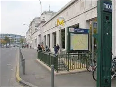 Mise en service le 19 septembre 1970 sur la ligne 8 ''École vétérinaire de Maisons-Alfort'' se situe sur la commune du même nom. Dans quelle ville se trouve cette ville ?