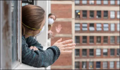 Comment as-tu réagi quand M. Macron a annoncé le second confinement ?