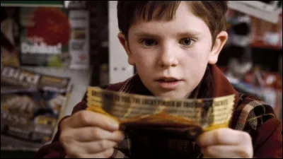 Où Charlie a-t-il déballé la tablette Wonka gagnante ?
