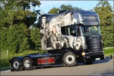 Qui chante "Vieille canaille" ?